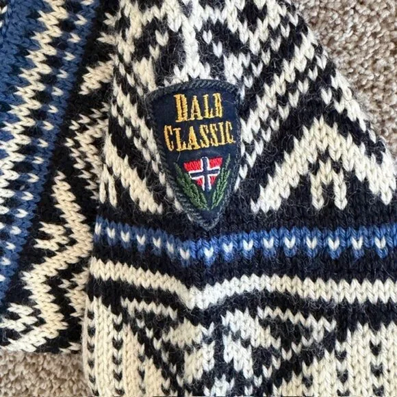 Vintage Dale of Norway Wool Sweater Norwegian Pullover Sweater Ivory Medium - Picture 12 of 16